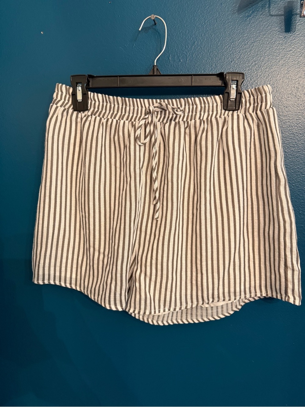 Striped Drawstring Waist Shorts - White & Gray